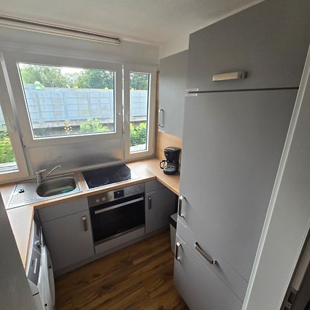 Monteurs-Ferienwohnung Emden Buitenkant foto