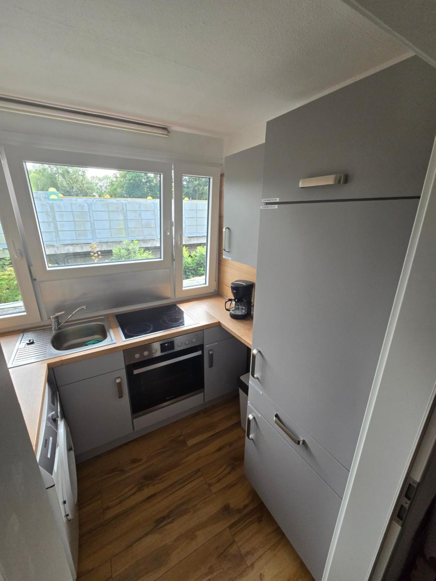 Monteurs-Ferienwohnung Emden Buitenkant foto